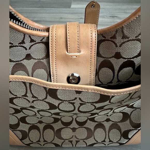 Coach Vintage Signature Logo Canvas/Leather Shoulder Hobo Handbag 👜 - Picture 4 of 12